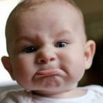 évacuer le stress en grimaçant